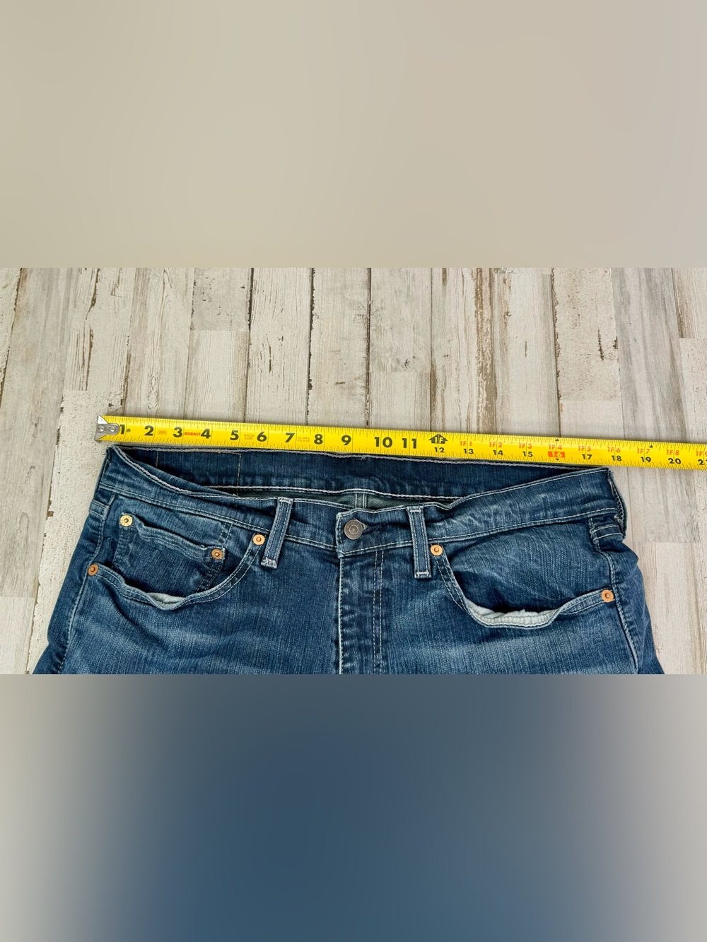 Levi's Men's 505 Regular Fit 36x32 Denim Jeans Medium Stonewash - Picture 7 of 12